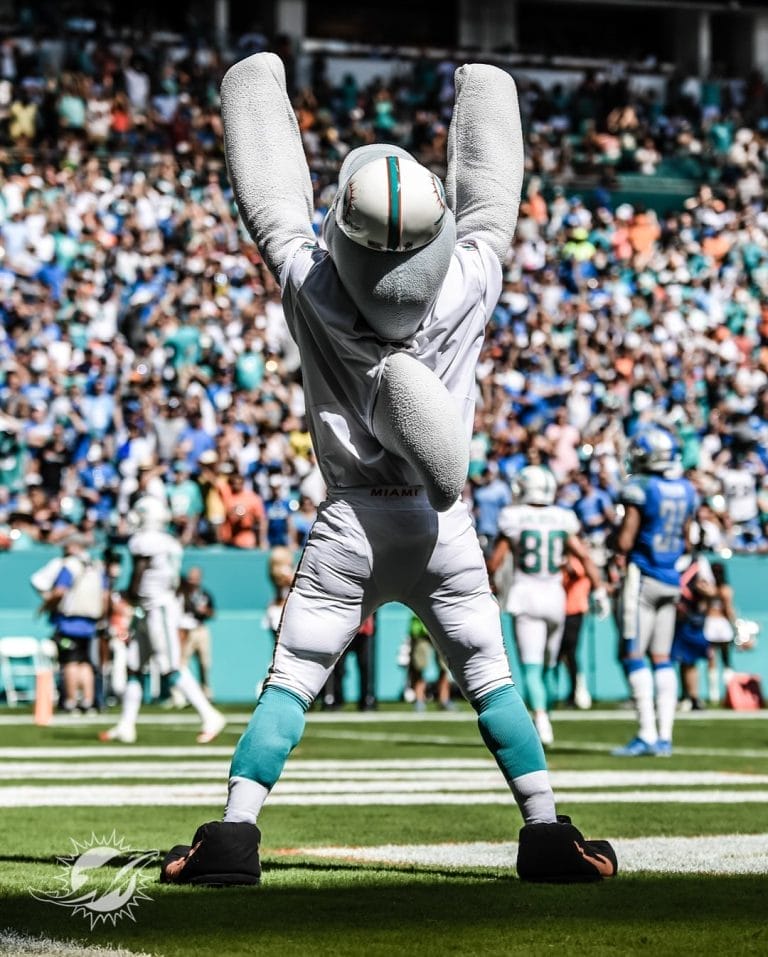 Miami Dolphins 2025 Schedule: Madrid Game, 5 Primetime Matchups, and Cold Weather Challenges