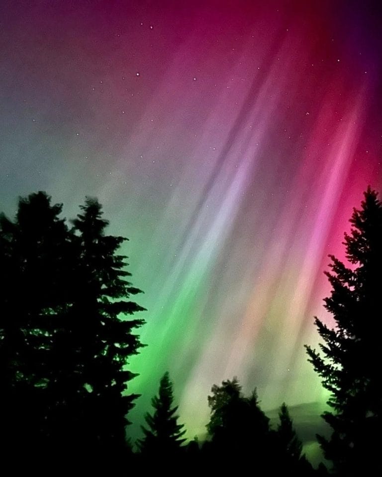 Northern Lights Forecasted Over 23 U.S. States Tonight Due to Geomagnetic Storm
