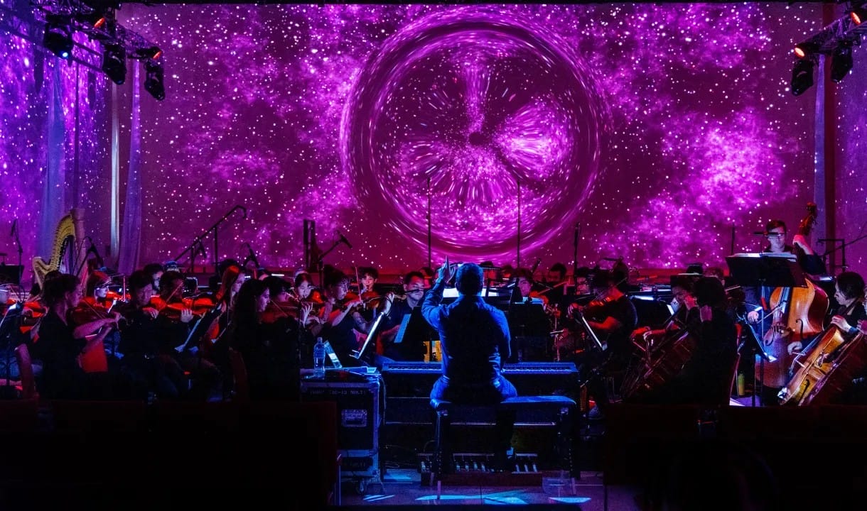 Immersive Space Symphony